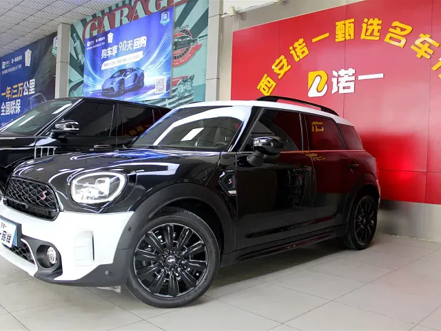 Фотография автомобиля — MINI Countryman