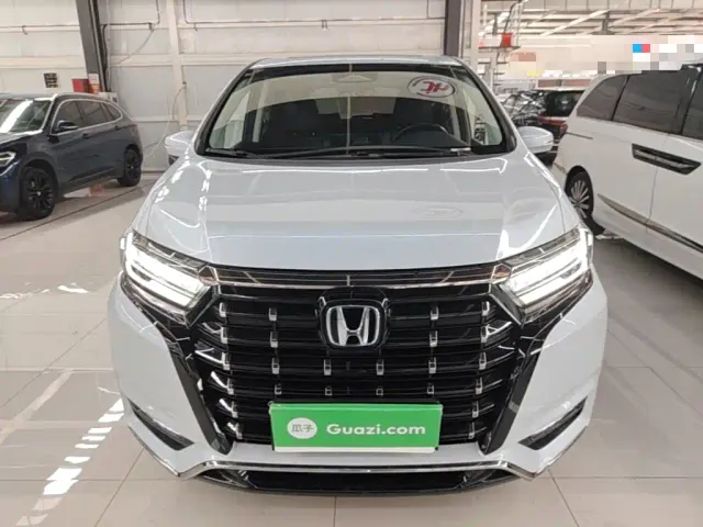 Honda Elysion — Фото автомобиля 2