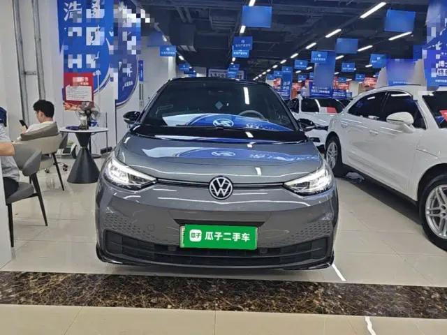 Volkswagen ID.3 — Фото автомобиля 2