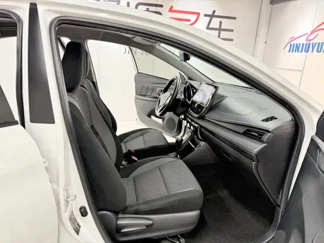 Toyota Vios — Фото автомобиля 16