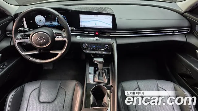 Hyundai Avante CN7 — Фото автомобиля 10