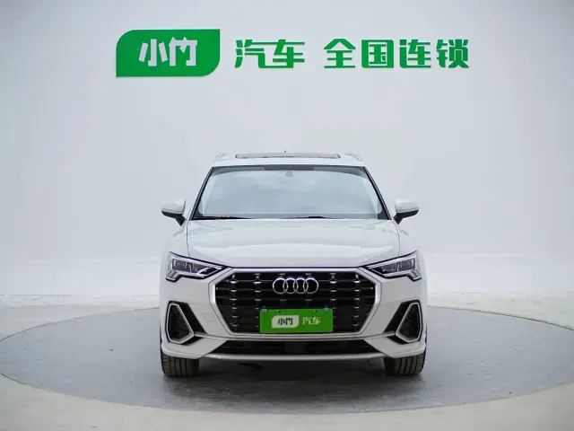 Audi Q3 — Фото автомобиля 3