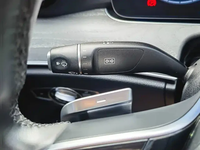Mercedes-Benz E-Class — Фото автомобиля 25