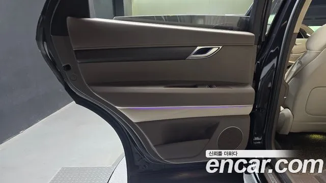 Genesis GV80 2.5T Бензин AWD — Фото автомобиля 22