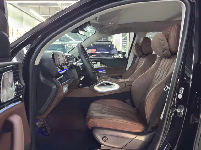 Mercedes-Benz GLS-Class — Фото автомобиля 11