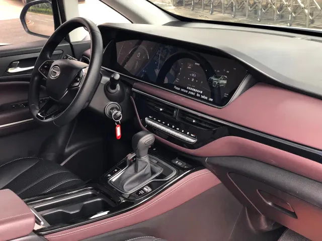 GAC Trumpchi M6 — Фото автомобиля 22