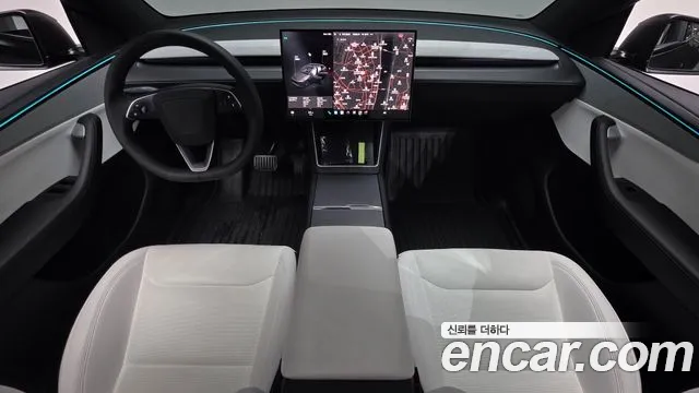 Tesla Model Y — Фото автомобиля 10