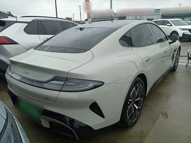 Xiaomi SU7 — Фото автомобиля 6