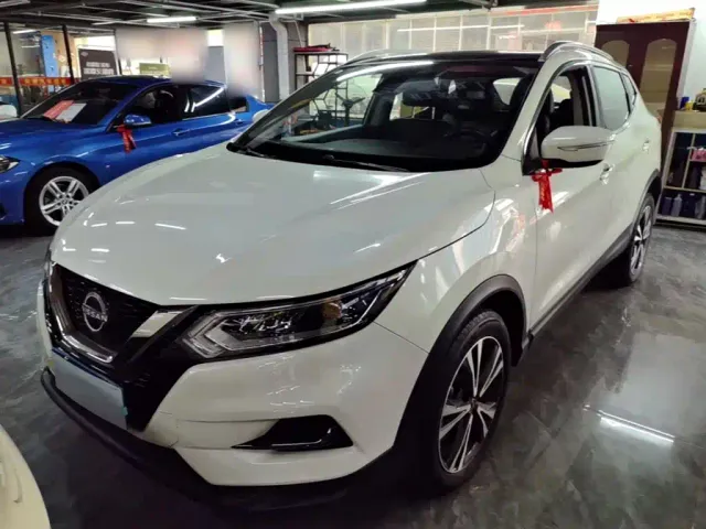 Фотография автомобиля — Nissan Qashqai