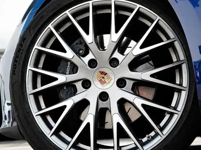 Porsche Panamera — Фото автомобиля 8