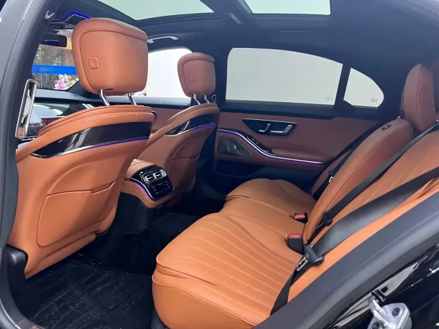 Mercedes-Benz S-Class — Фото автомобиля 18