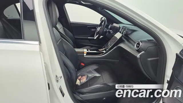 Mercedes-Benz C-Class — Фото автомобиля 24