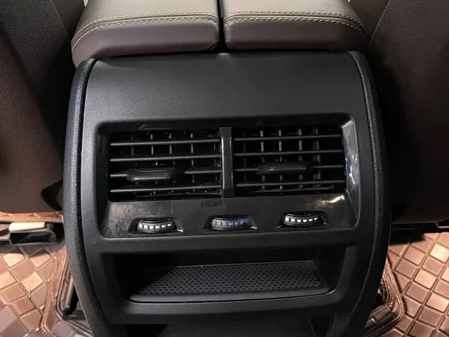 BMW X5 — Фото автомобиля 12