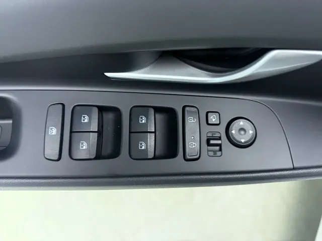Hyundai Elantra — Фото автомобиля 15
