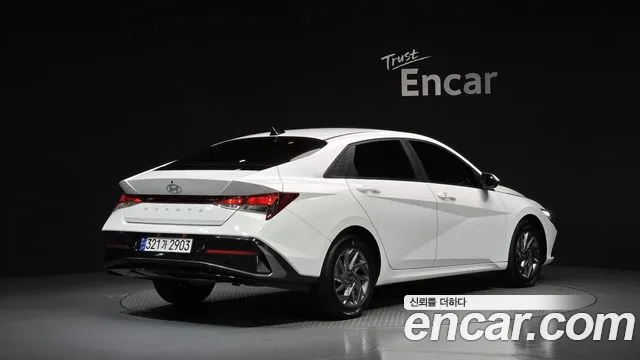 Hyundai AVANTE Новый Avante (CN7) — Фото автомобиля 2