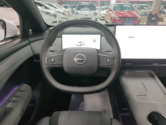 Nissan N7 — Фото автомобиля 10