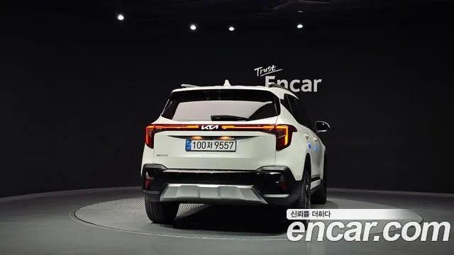 Kia Seltos New — Фото автомобиля 4