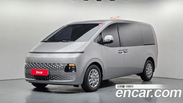 Фотография автомобиля — Hyundai Staria