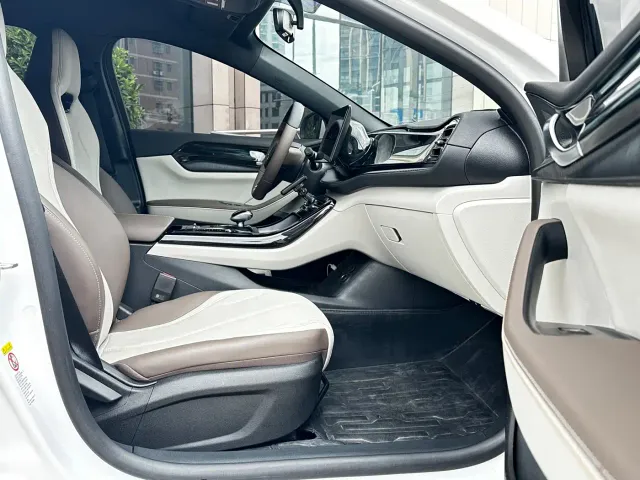 BYD Qin PLUS — Фото автомобиля 4