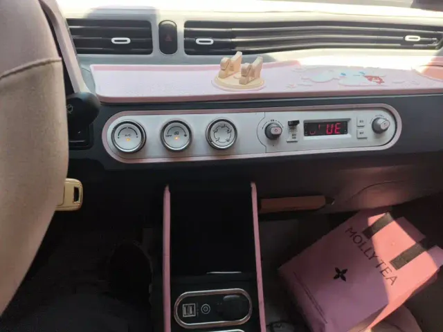 Wuling Hongguang Mini EV — Фото автомобиля 14