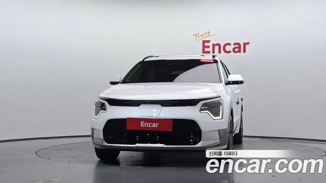 Kia Niro — Фото автомобиля 3