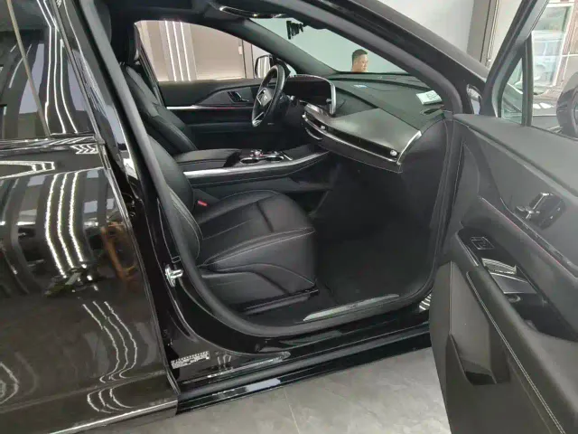 Cadillac XT5 — Фото автомобиля 12