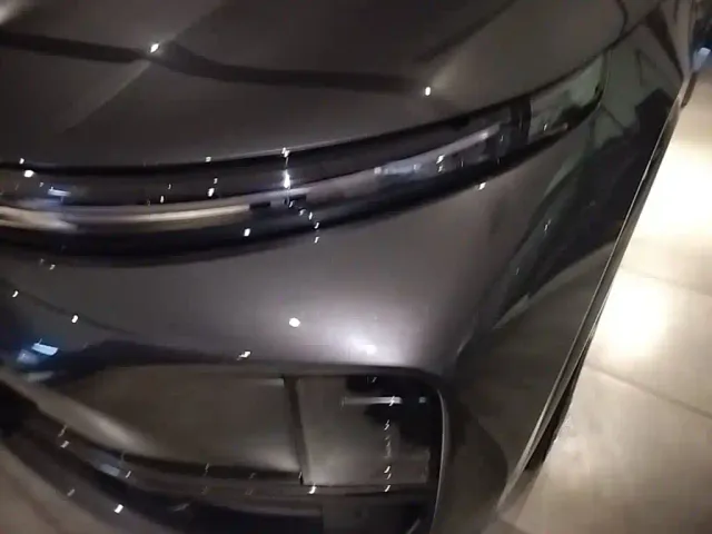 Li Auto L7 — Фото автомобиля 23