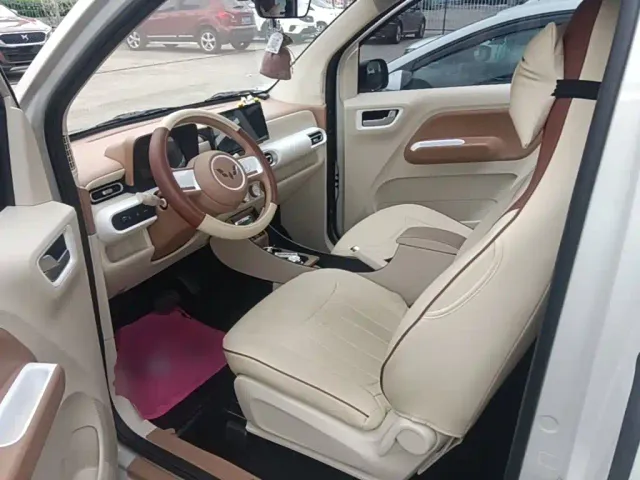 Wuling Hongguang Mini EV — Фото автомобиля 14