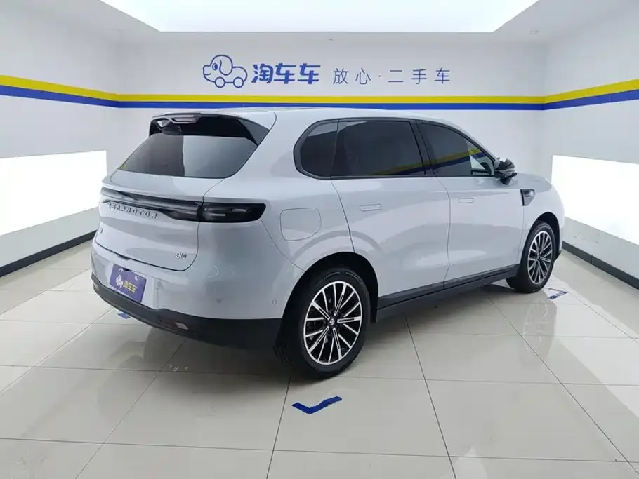 Leapmotor Leapmotor B10 2025 510 Joy Edition — Фото автомобиля 3