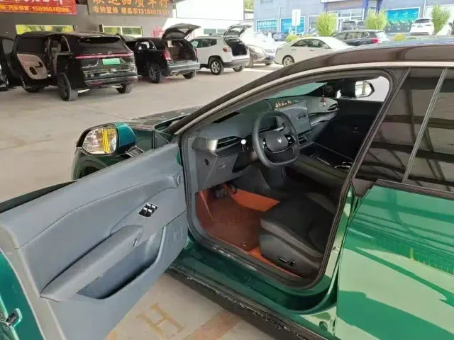 Arcfox Alpha S5 — Фото автомобиля 5
