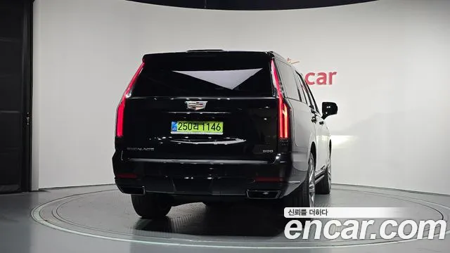 Cadillac Escalade 5th Gen — Фото автомобиля 4