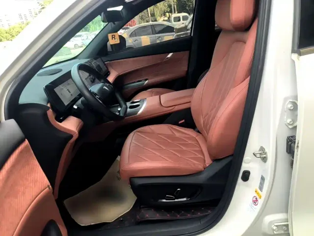 Changan CS75 Plus — Фото автомобиля 14