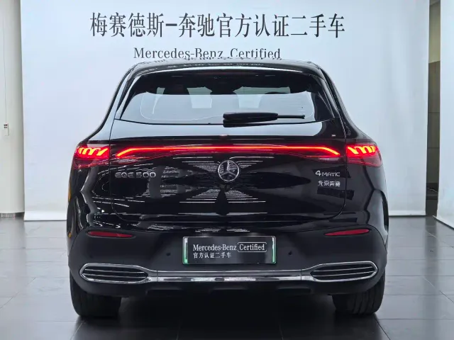 Mercedes-Benz EQE SUV — Фото автомобиля 5