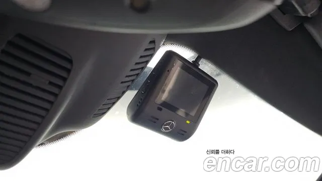Mercedes-Benz E-Class E-класс W213 E350 4MATIC Exclusive — Фото автомобиля 25