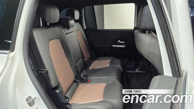 Mercedes-Benz EQB X243 — Фото автомобиля 17