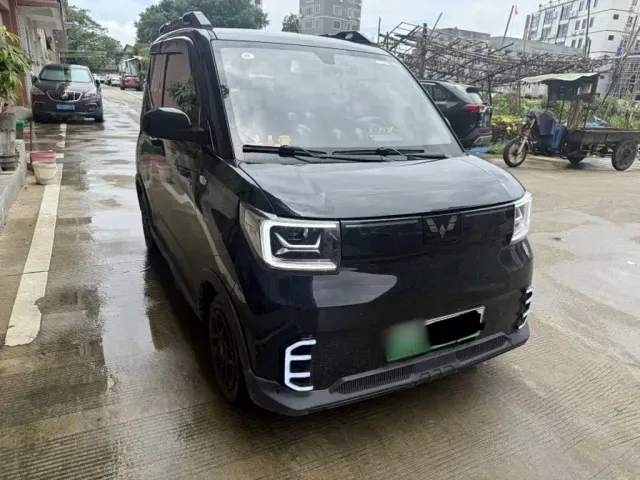 Wuling Hongguang Mini EV — Фото автомобиля 4