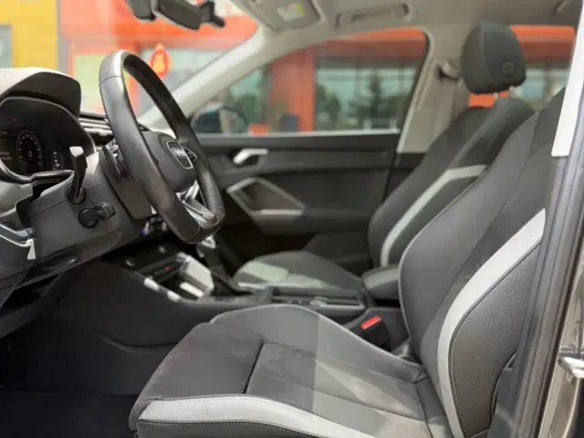 Audi Q3 — Фото автомобиля 10
