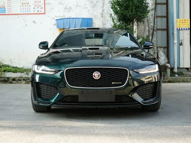 Jaguar XEL — Фото автомобиля 2
