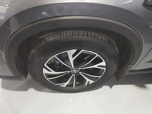 BYD Song Pro — Фото автомобиля 22