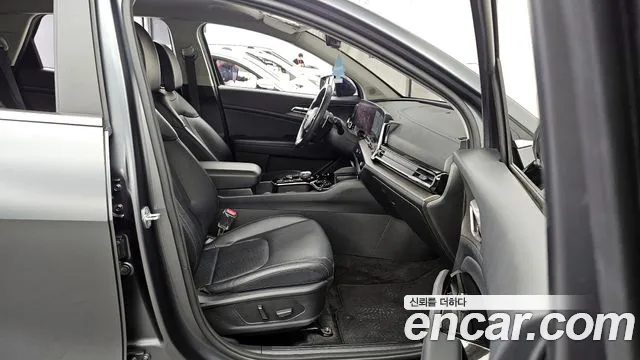 Kia Sportage Sportage 5-е поколение Бензин 1.6 турбо 2WD — Фото автомобиля 11