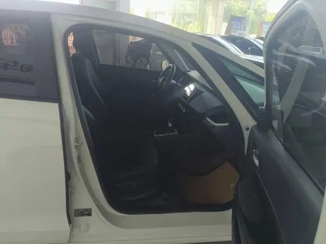 Honda Fit — Фото автомобиля 8