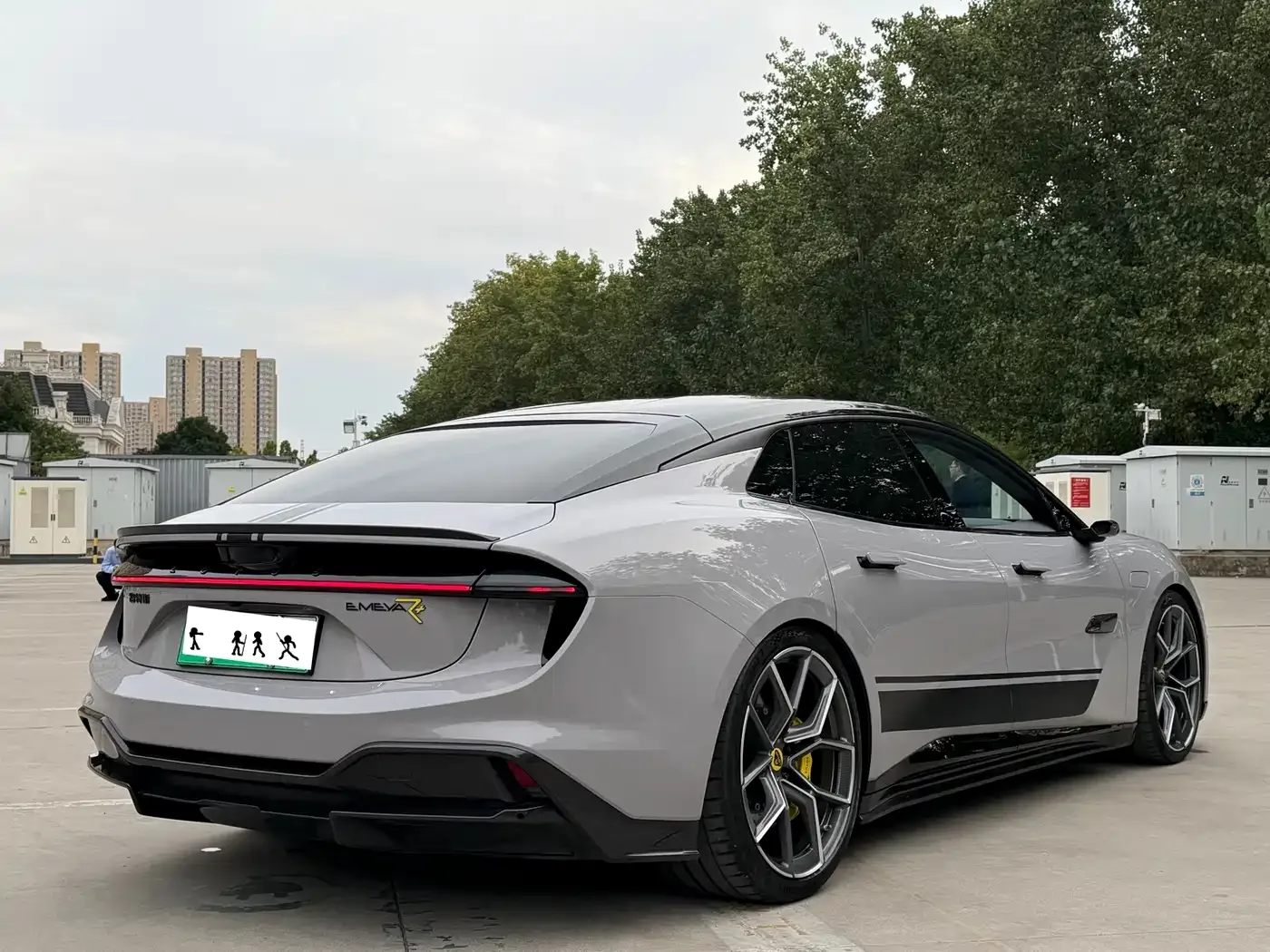 Lotus Cars EMEYA Blossom 2024 EMEYA R+ — Фото автомобиля 8