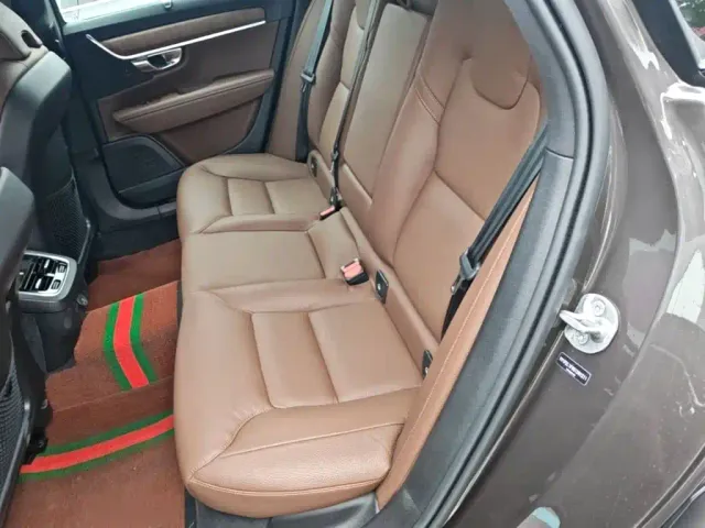Volvo V90 — Фото автомобиля 21