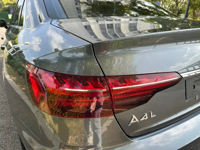 Audi A4L — Фото автомобиля 23