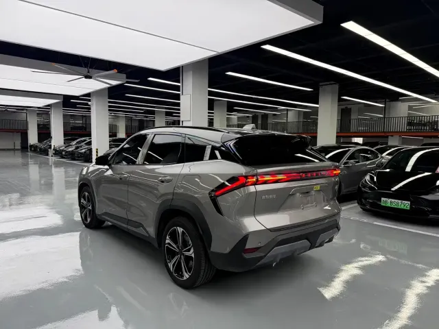 Geely Galaxy L7 — Фото автомобиля 15