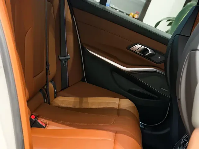 BMW M3 — Фото автомобиля 11