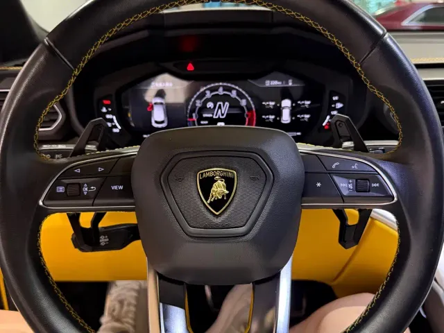 Lamborghini Urus — Фото автомобиля 8