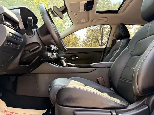 Nissan Sylphy — Фото автомобиля 10