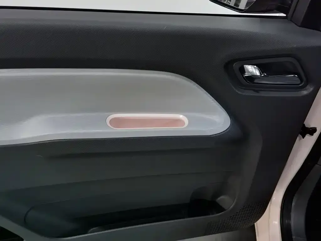 Wuling Motors Hongguang MINIEV 2021 Macaron Premium Edition LFP — Фото автомобиля 9