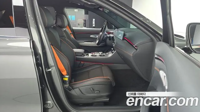 Genesis GV70 2.5T Бензин AWD — Фото автомобиля 22